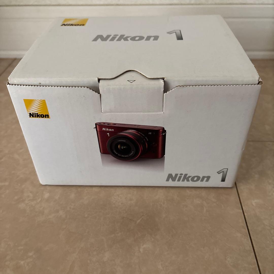 ★人気色レッド★ Nikon 1 J2 ミラーレス一眼カメラ