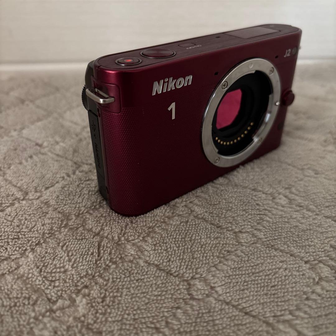 ★人気色レッド★ Nikon 1 J2 ミラーレス一眼カメラ