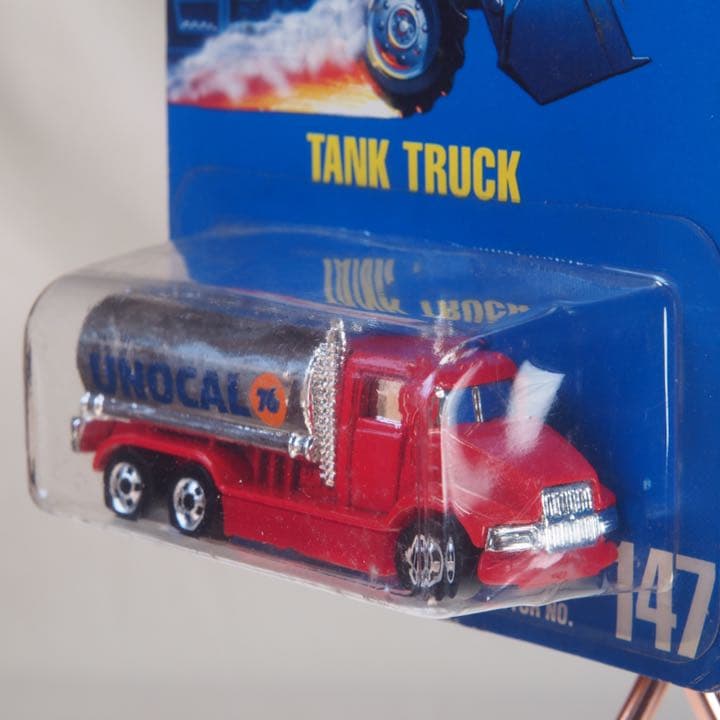 ホットウィール TANK TRUCK
