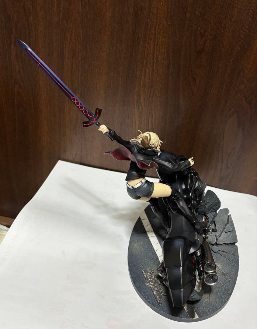 u*e様 セイバー アルトリア・ペンドラゴン オルタ&キュイラッシェ・ノワール