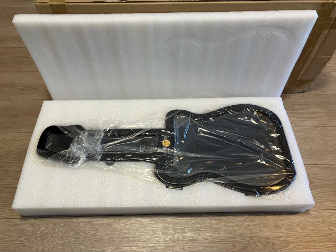 ゆっくん【未使用新品】ハードロックカフェ ギターケース型ピンボード