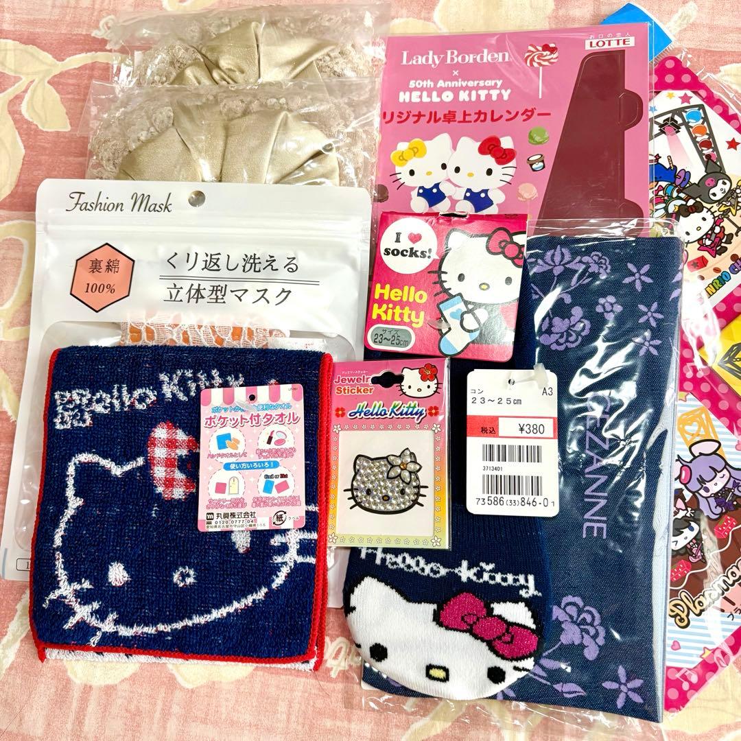 11点おまけ付❤️キティちゃん❗️ハンカチ・ステッカー・ソックス・メモ帳・カレンダー
