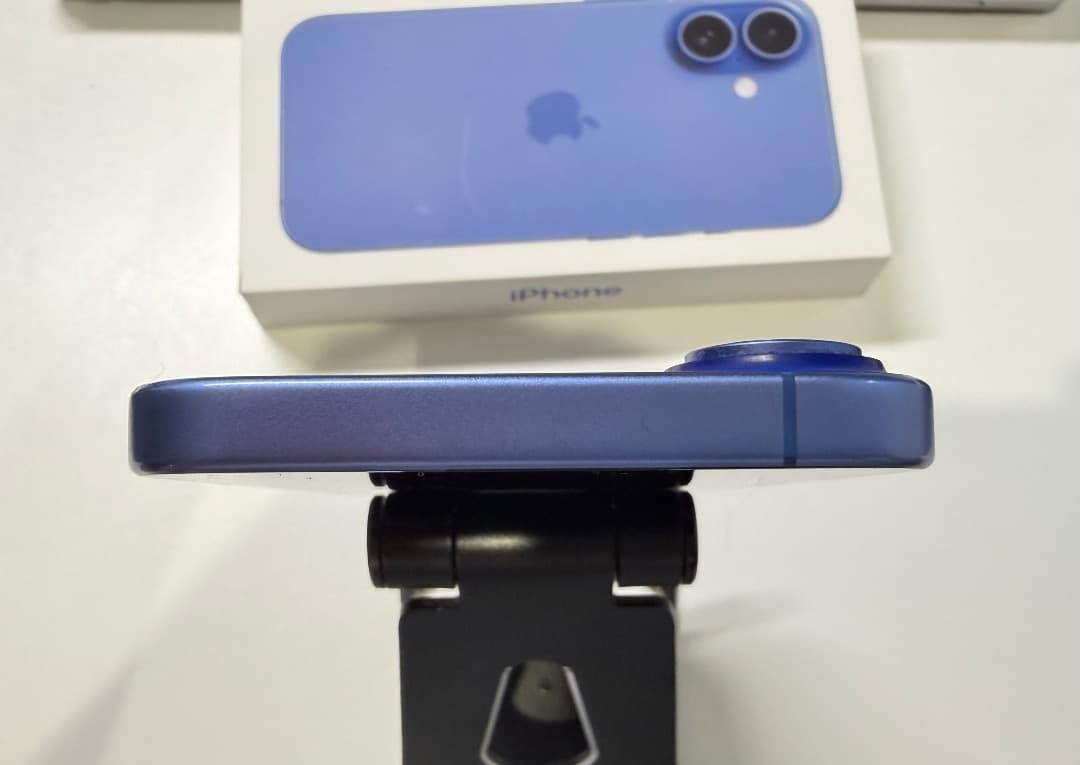 iPhone16 256gb ウルトラマリン