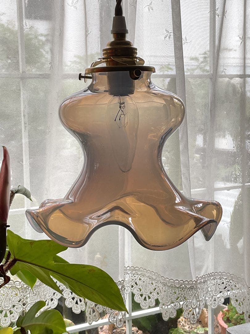 古いフランス製「美しいオパールセントガラスのランプシェード」バレリーナ/踊り子