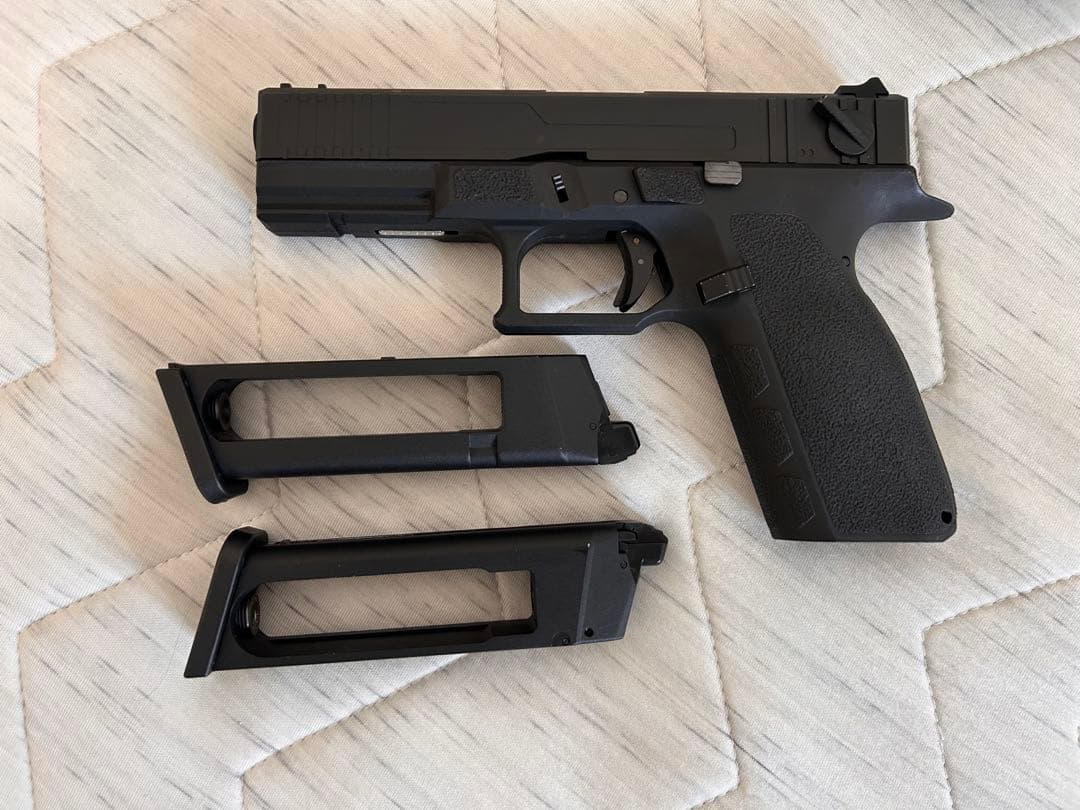 ストライカー9S マガジン2個付き