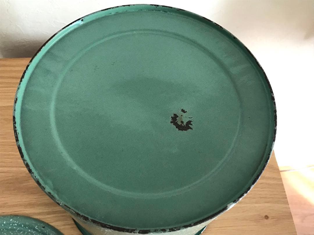 イギリス　ホーローフラワー缶　アンティーク