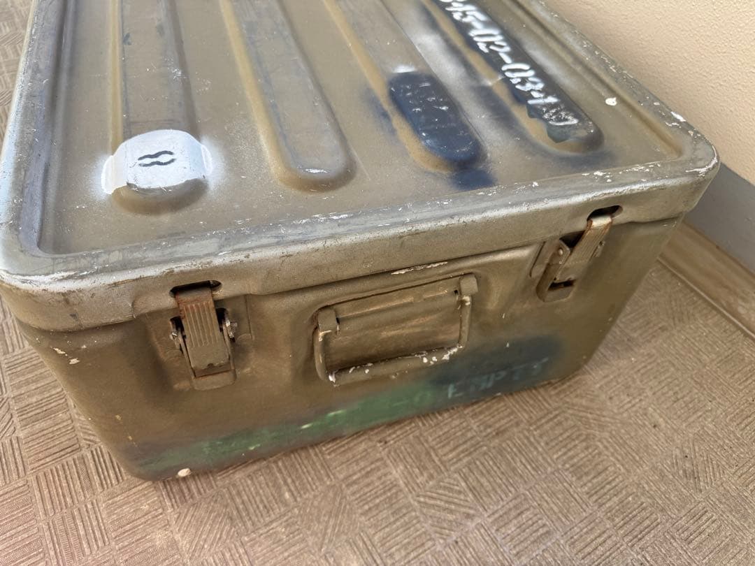 ミリタリー アルミコンテナ 米軍 払下げ 放出品 美品 アウトドア 車載 USA