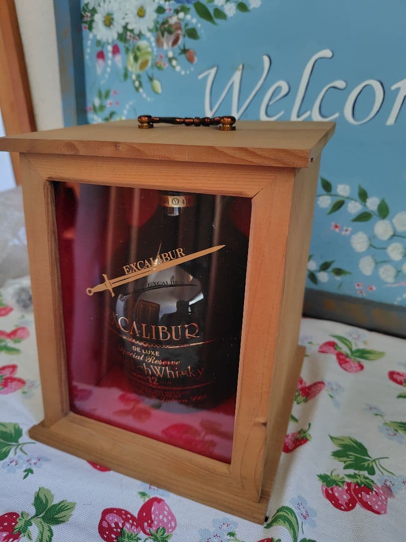 エクスカリバー　760ml デラックス　替栓　１２年　陶器ボトル　箱付き