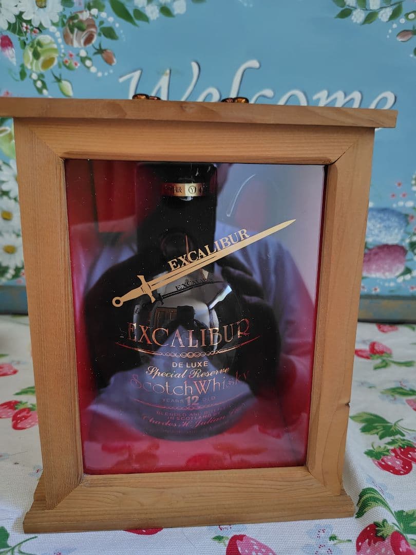 エクスカリバー　760ml デラックス　替栓　１２年　陶器ボトル　箱付き