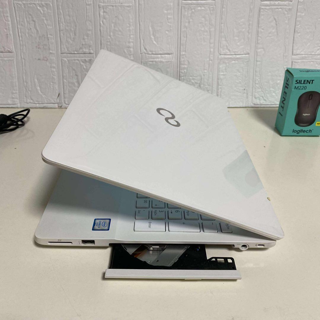 Windows11 オフィス付き　SSDサクサク起動　美品　富士通ノートPC