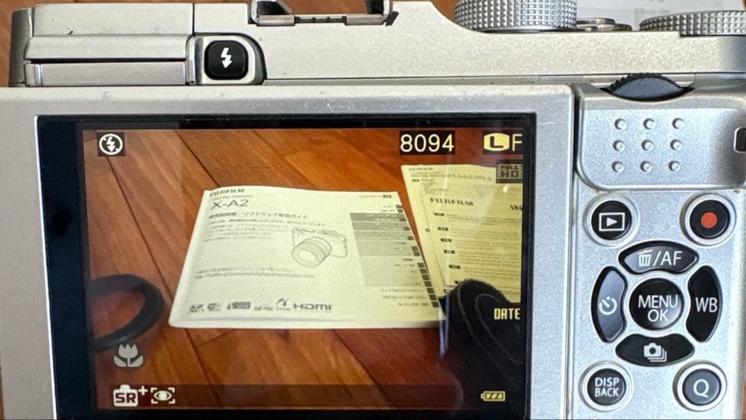 Fujifilm X-A2【レンズ付き】【バッテリー付き】