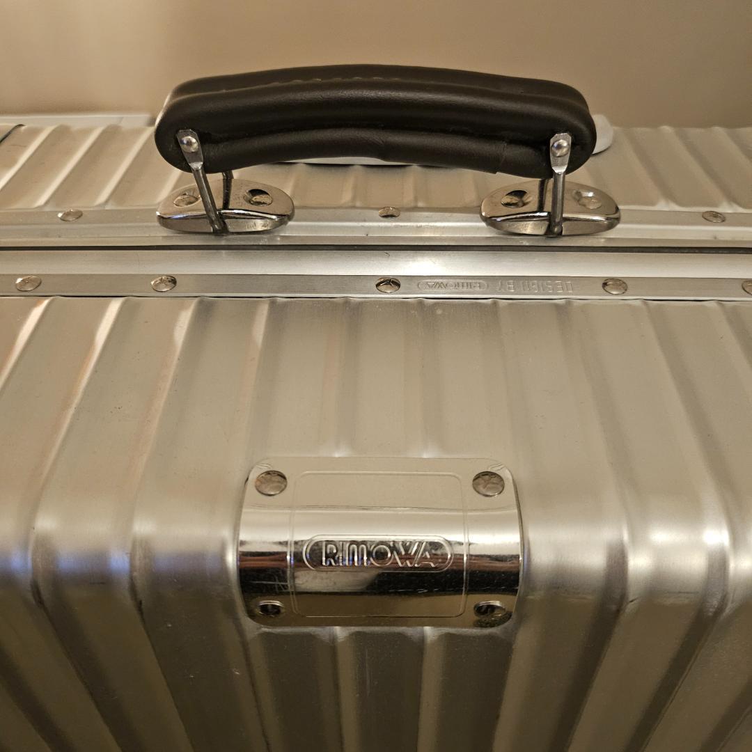 週末値下げ【中古美品】リモワ クラシックフライト 63L 4輪