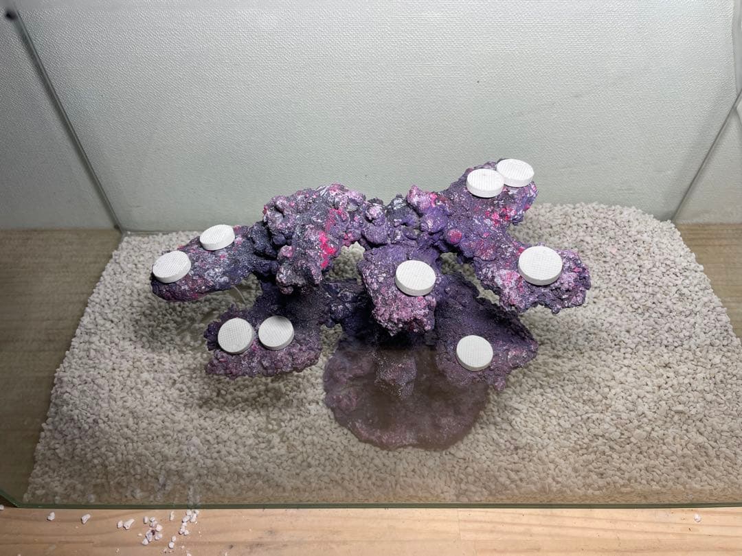 【送料無料】人工ライブロック　PHR15／9穴加工　アク抜き済み安心塗料使用