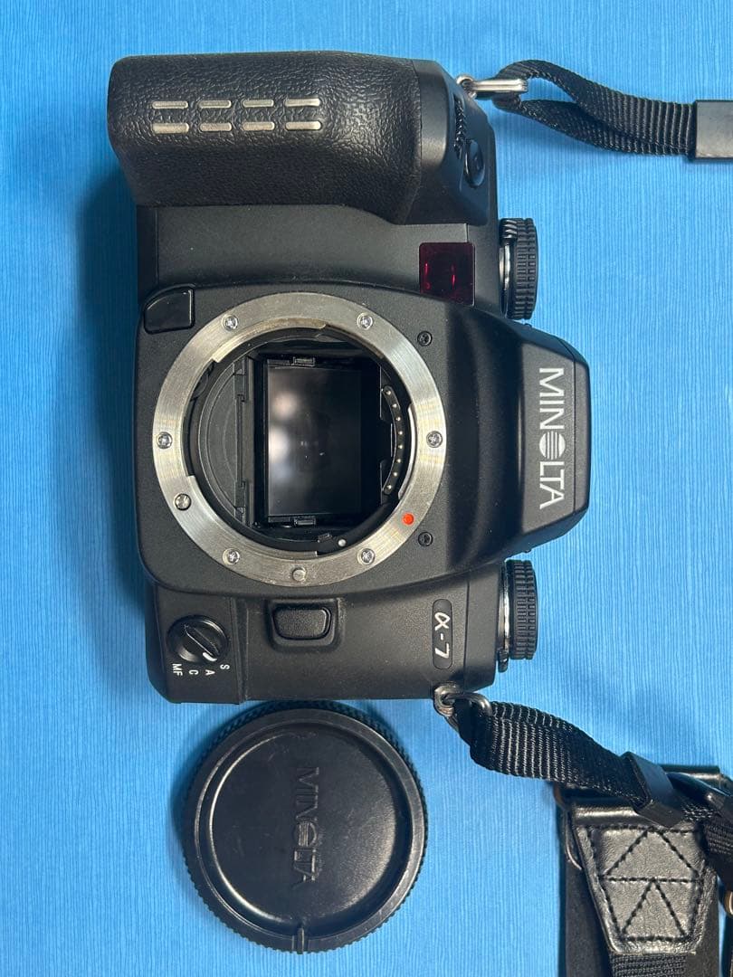 MINOLTA α-7