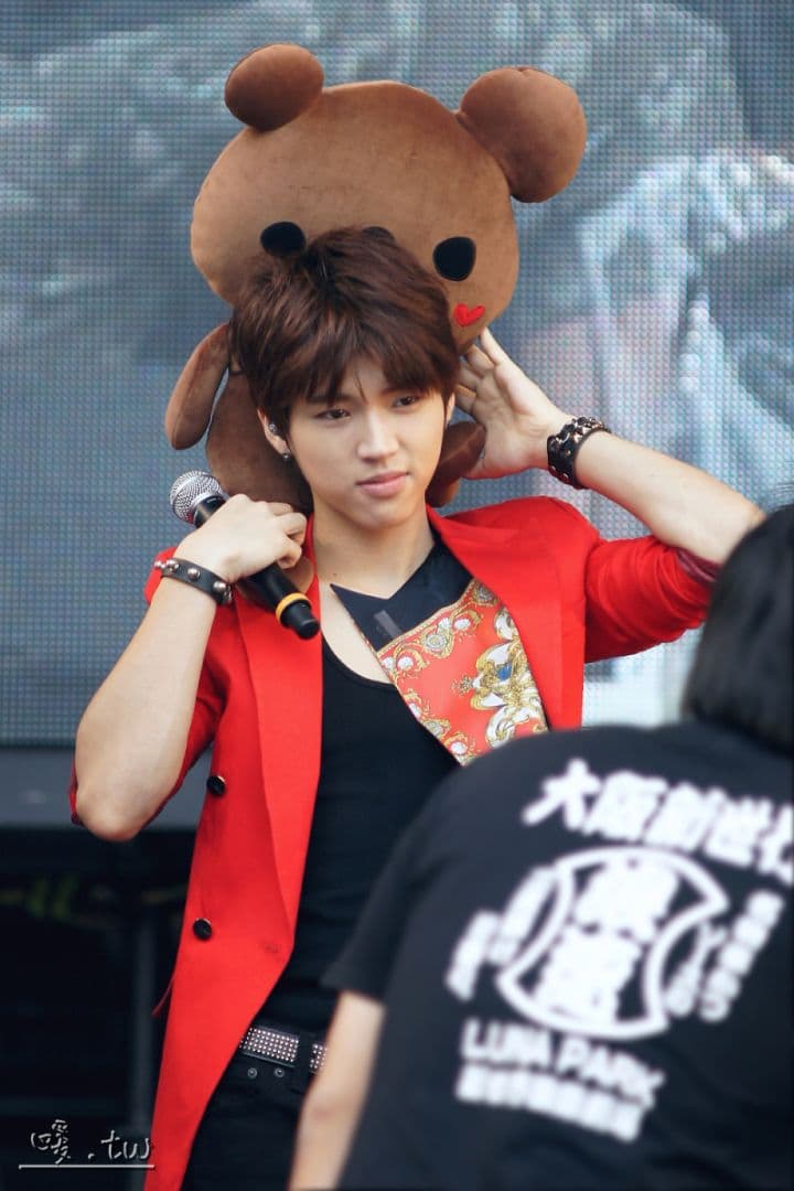 INFINITE ウヒョン サイン入り ぬいぐるみ