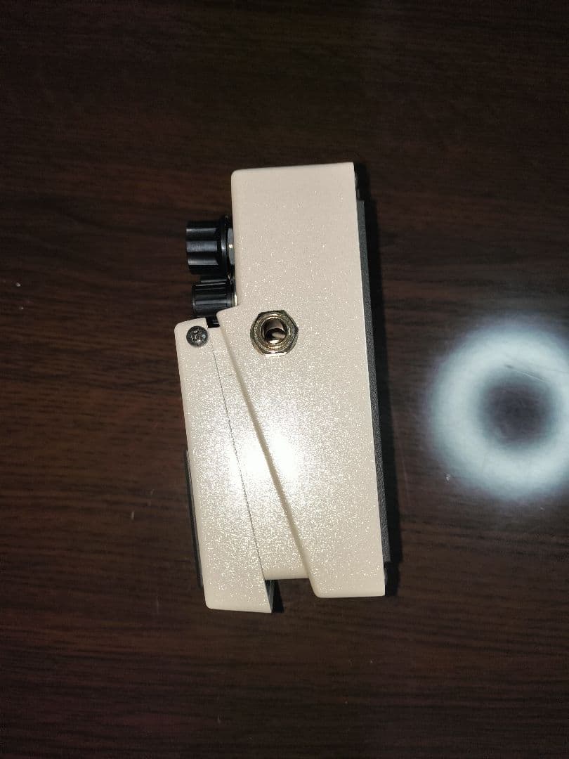 0BOSS　DS-1　WH　限定カラー