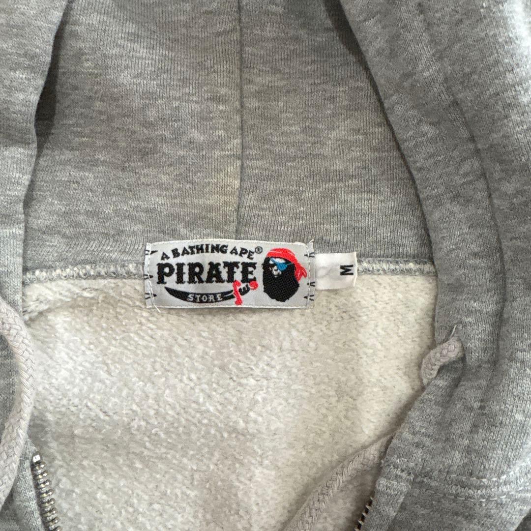 A BATHING APE エイプ　ジップアップパーカー