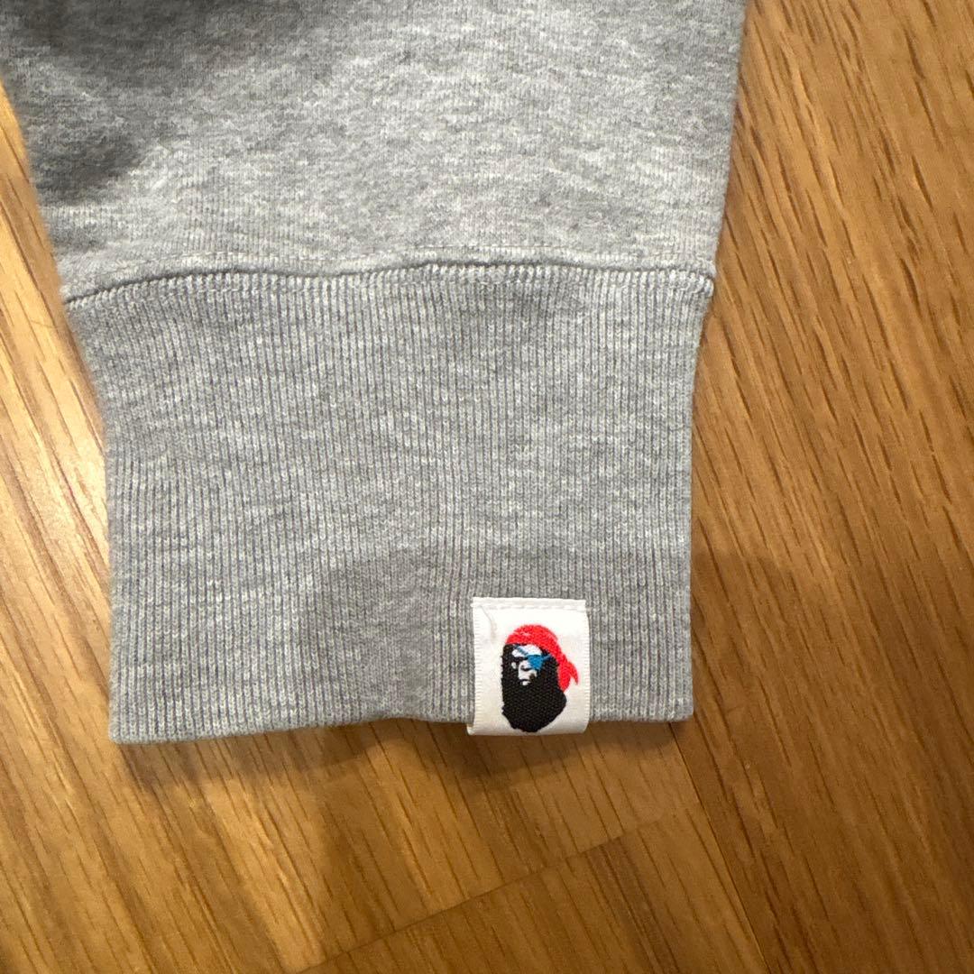 A BATHING APE エイプ　ジップアップパーカー