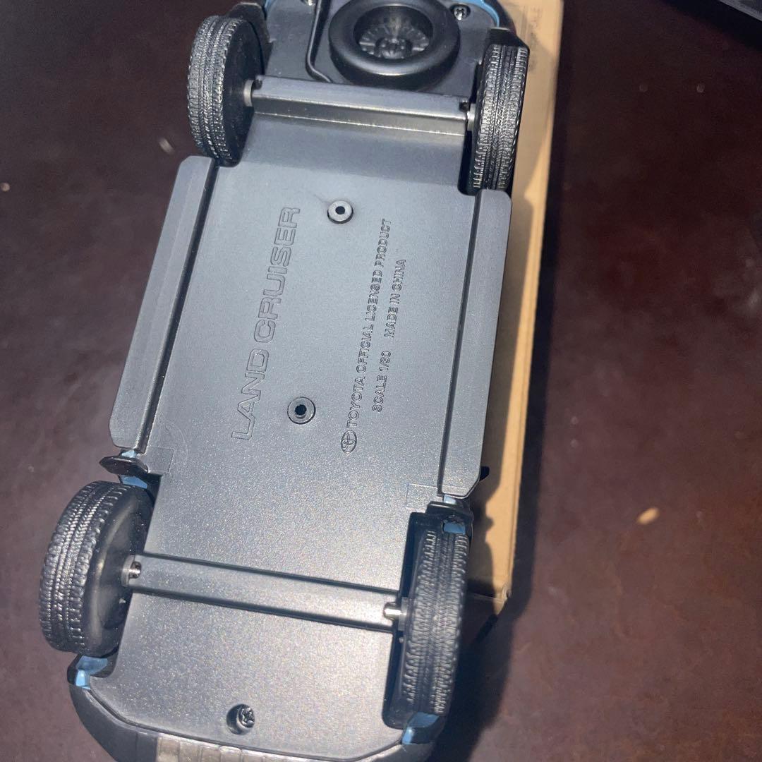 1/25までの出品。トヨタ ランドクルーザー　250 ミニカー