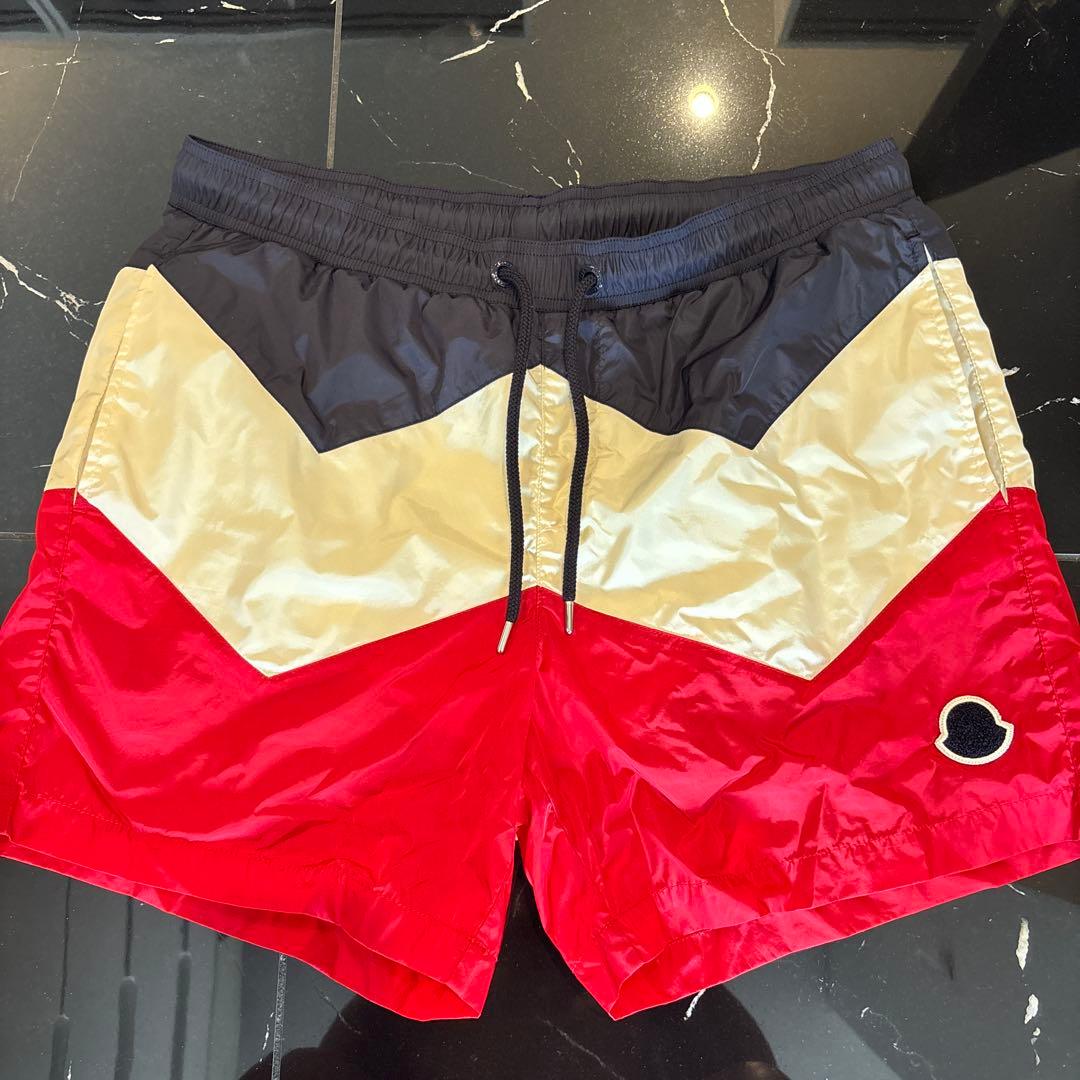MONCLERハーフパンツ、水着兼用