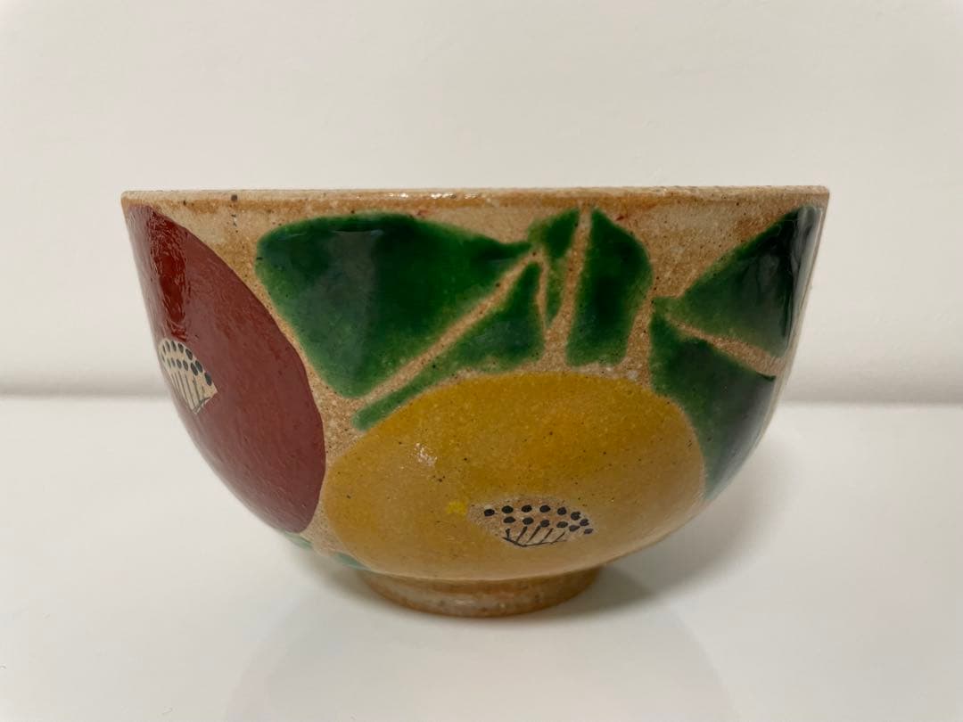 花と葉の骨董品