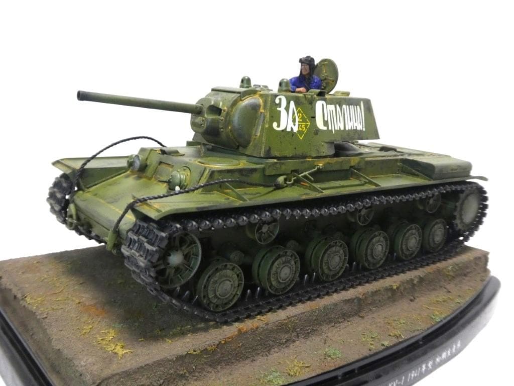 タミヤ 1/35 ソビエト重戦車 KV-1 1941年型 初期生産車 完成品