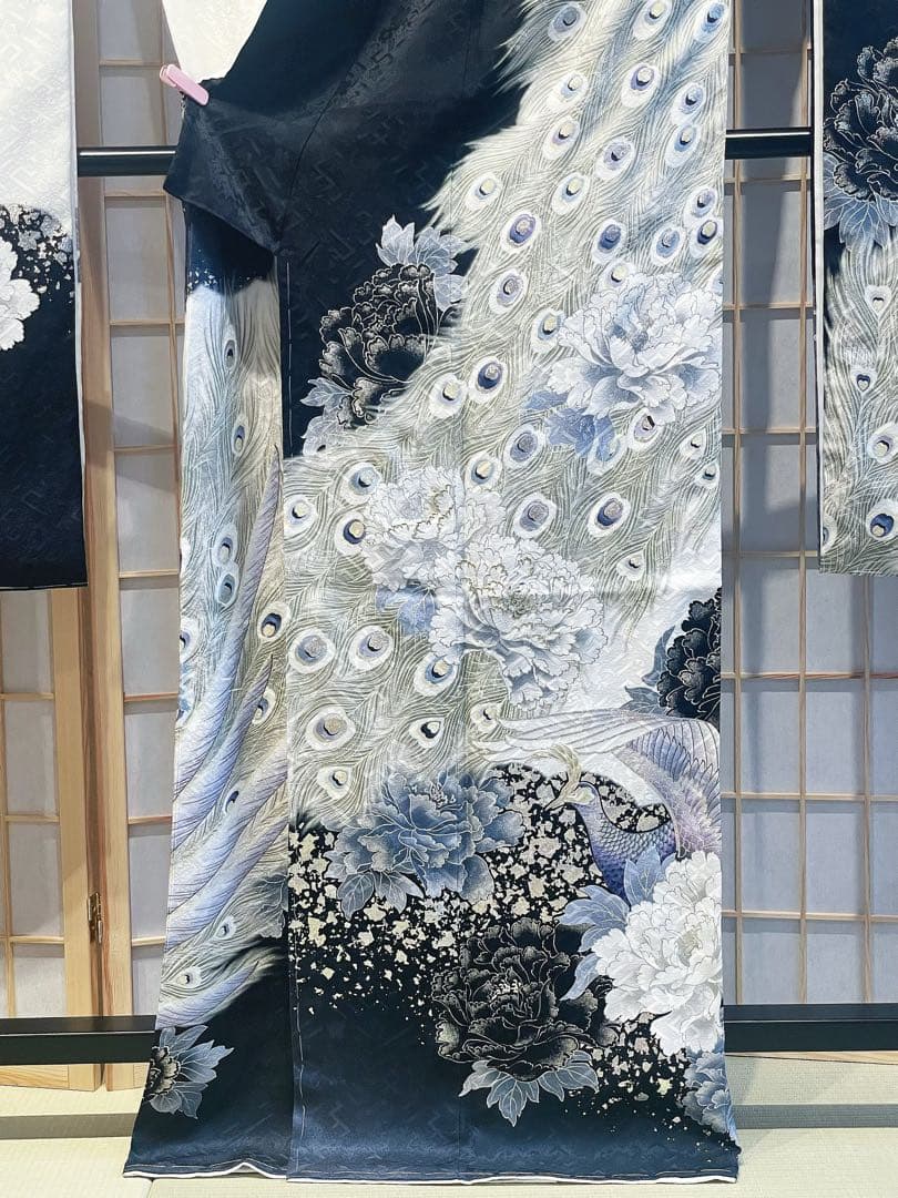 【極美品】新品正絹 訪問着 孔雀銀通し モノトーン 清楚 逸品