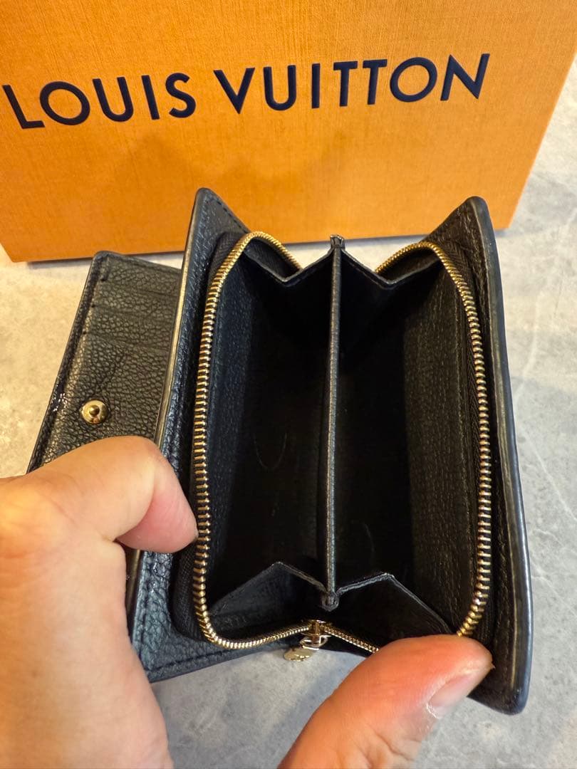 LOUIS VUITTON 二つ折り財布 黒/白