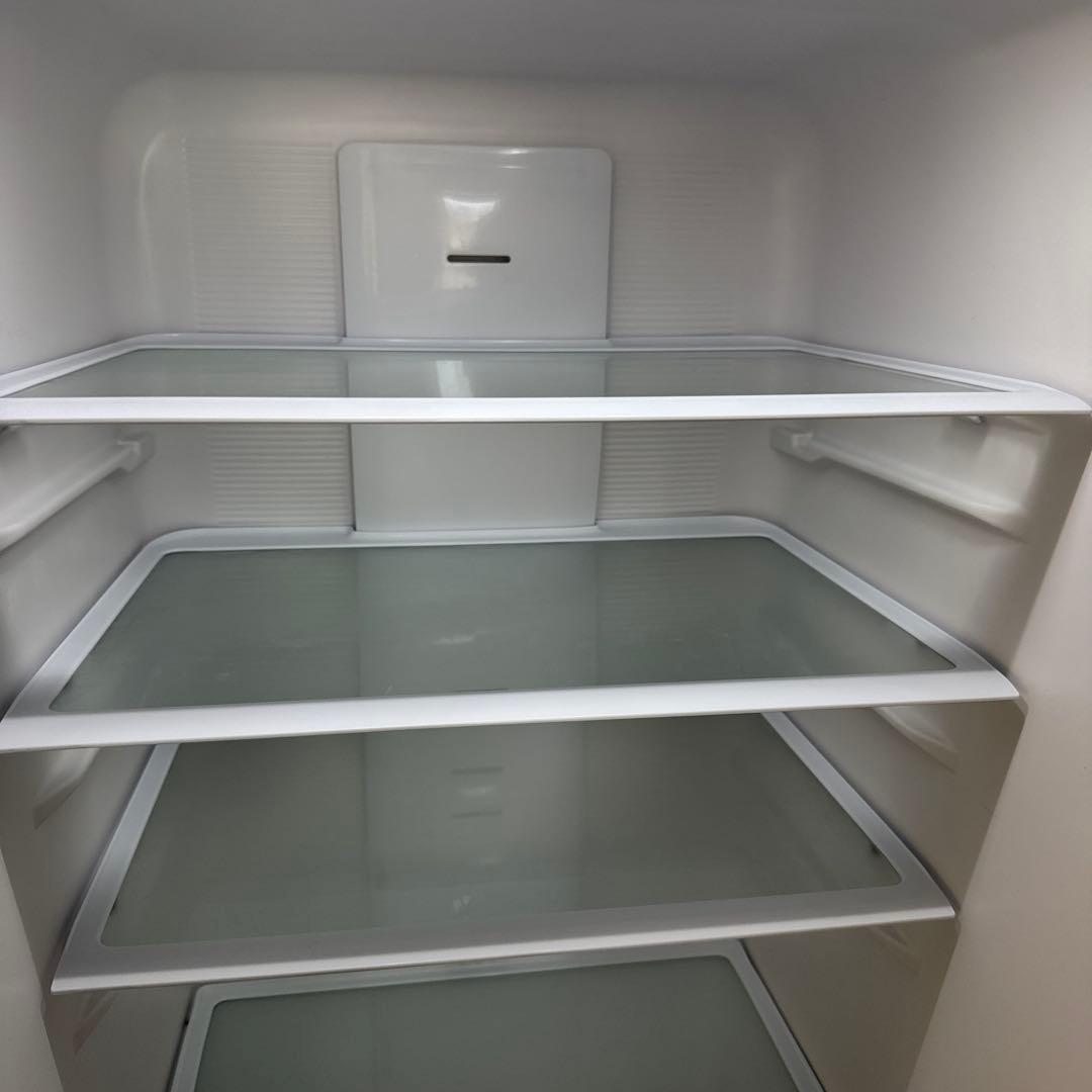 2020年製 日立 ノンフロン冷凍冷蔵庫 R-V32KV