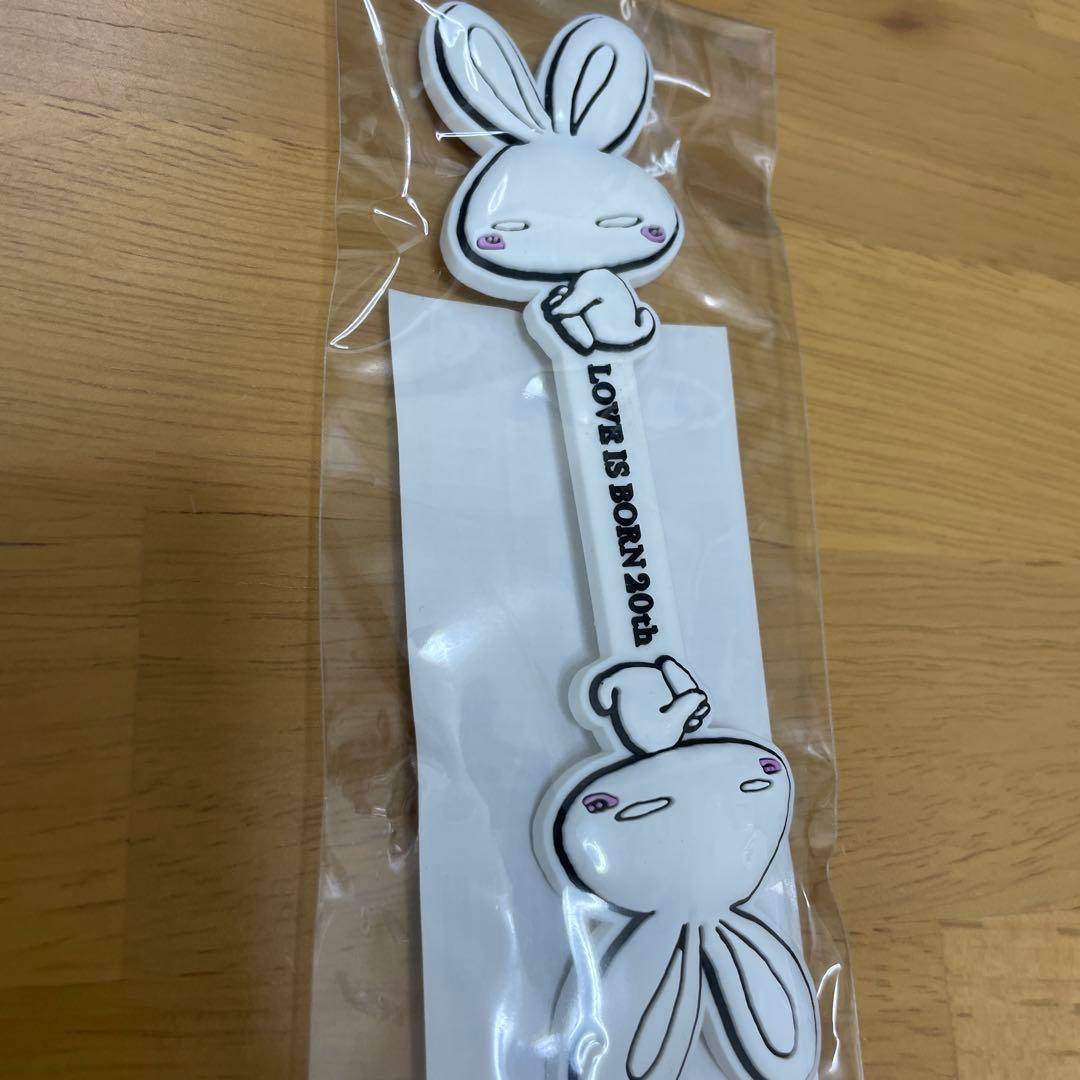 大塚愛　LOVE クッションキーホルダー　コードクリップ