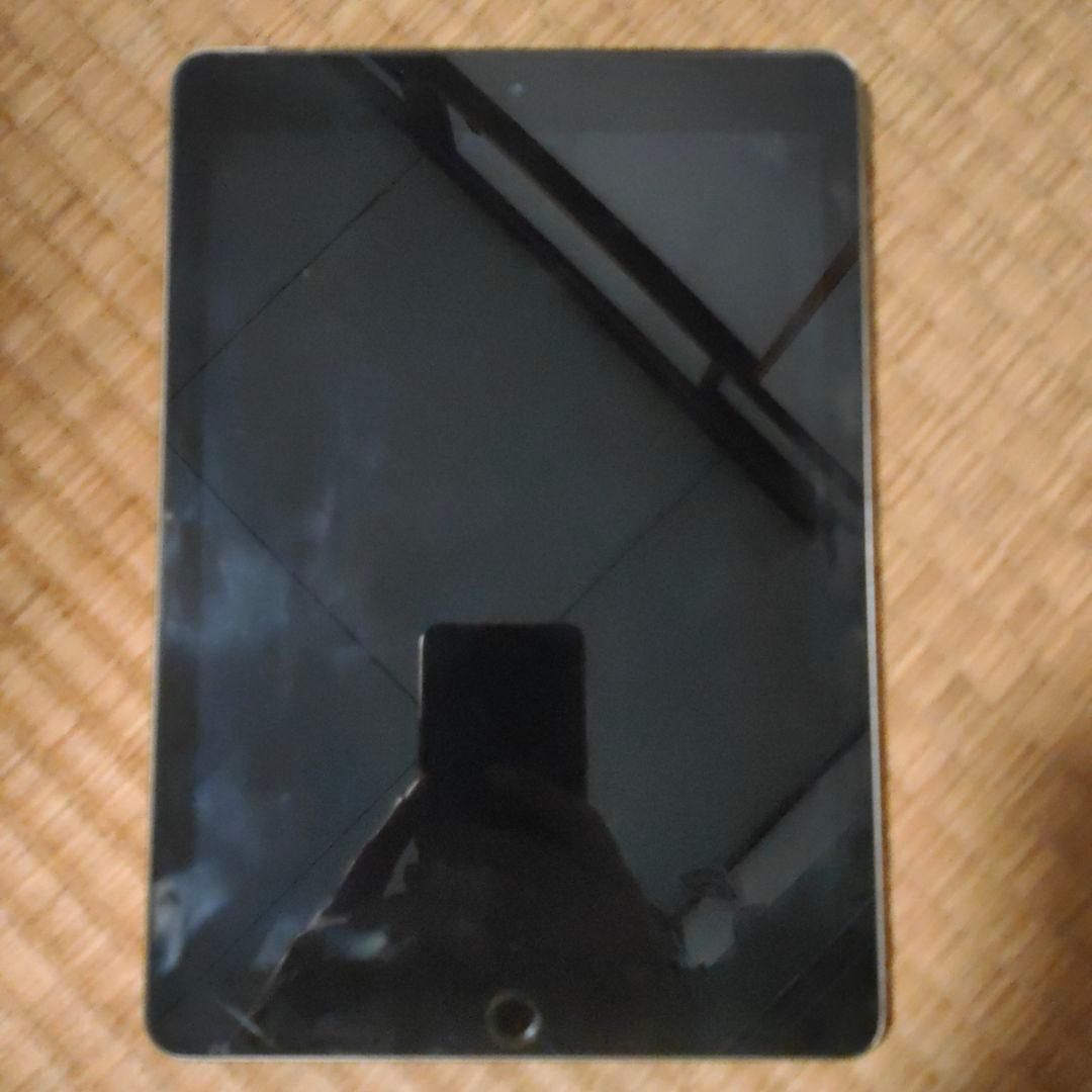 Ipad 第6世代 シルバー Cellularモデル