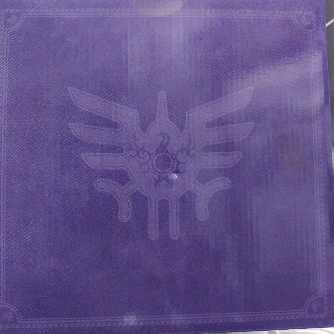 ドラクエ ふくびき所　さいご賞ロトの兜 スペシャルメタリックブルーバージョン