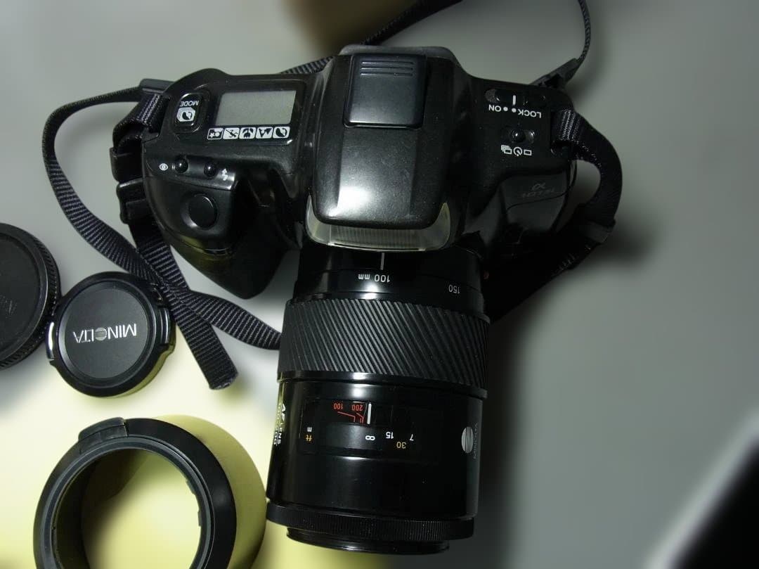 042MINOLTA α101siフイルムカメラ100－200レンズ付き送料込み