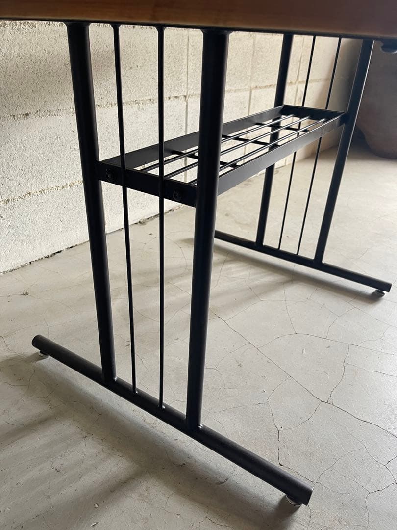 クラッシュゲート　ノットアンティークス　グリット　ダイニングテーブル　パイン古材