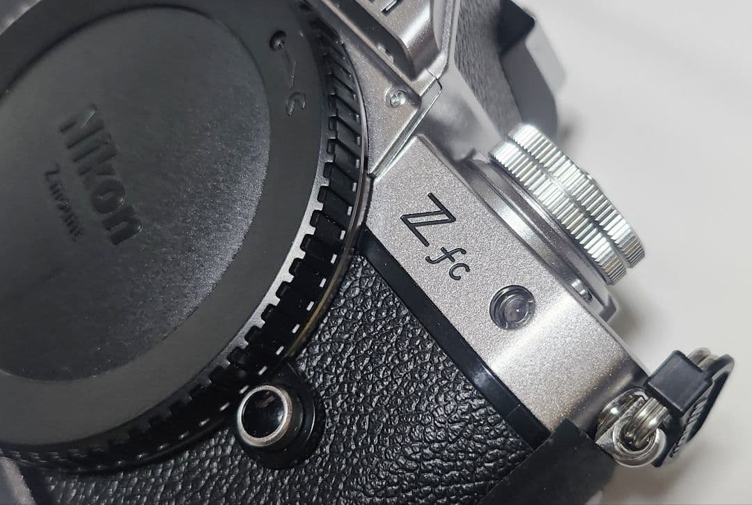 ✡ニコン Zfc ボディ シルバー 美品☆延長保証書有 使用少☆オマケ品有