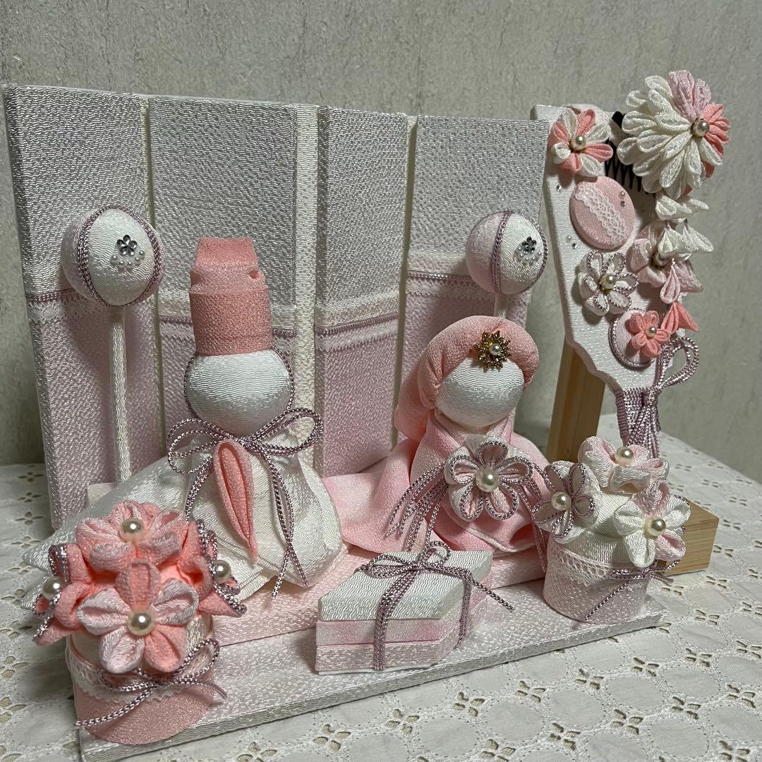 187/雛人形 つまみ細工　淡桃カラー　木箱入り