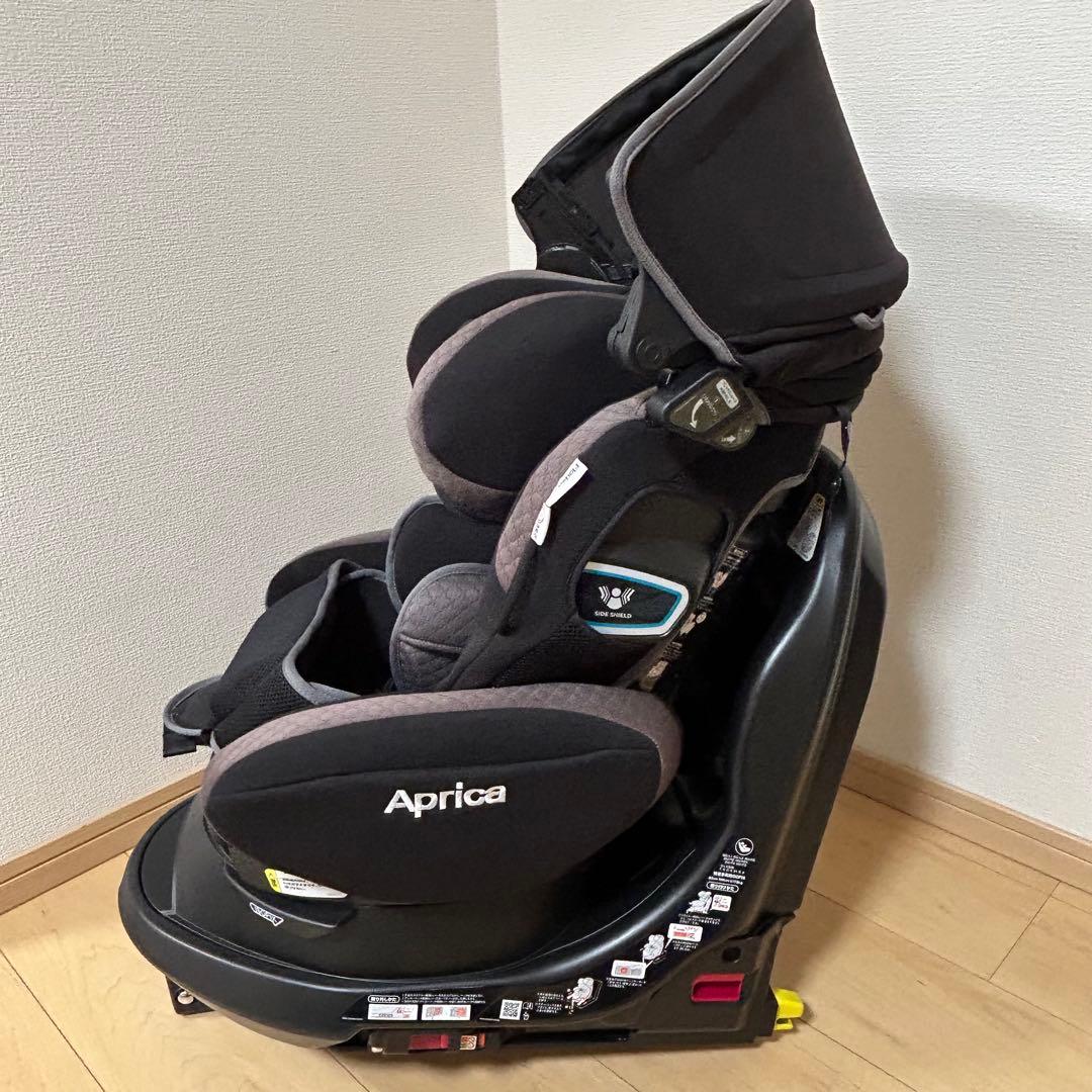 アップリカ フラディアグロウ ISOFIX 360°セーフティー AB