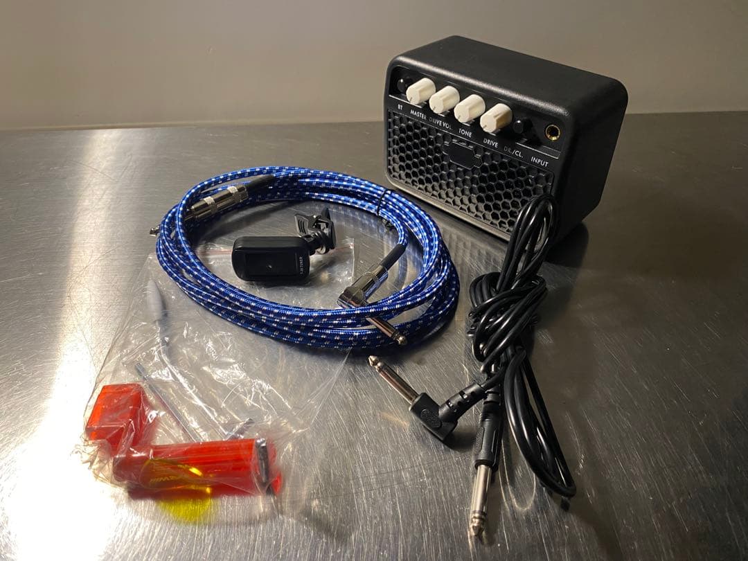 く*く様 【美品】ただの白いエレキギター