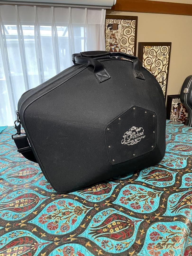 J.Michael フレンチホルン本体 ＆ セミハードケース