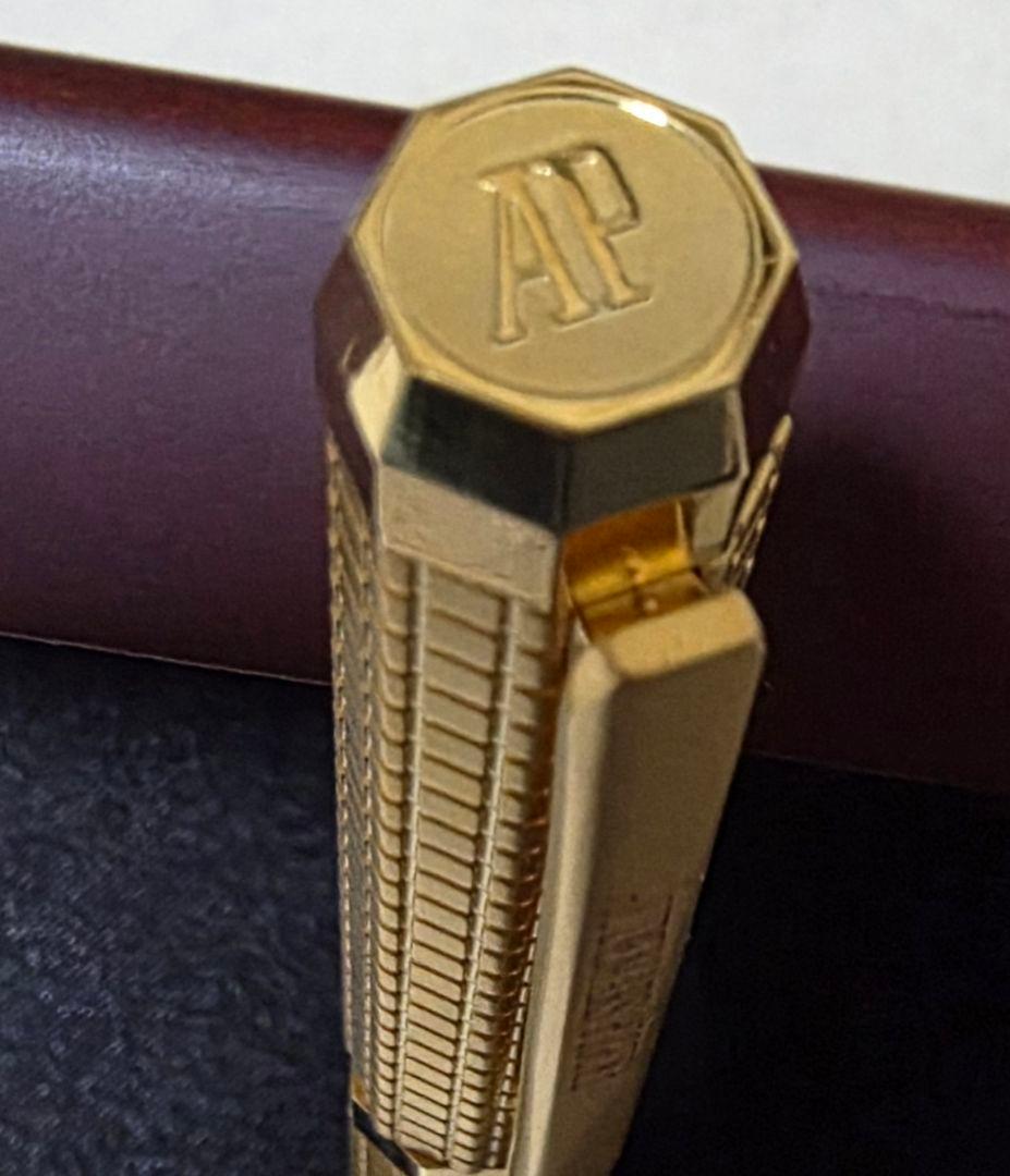 オーデマピゲ　ボールペン　ゴールド　箱付き　新品