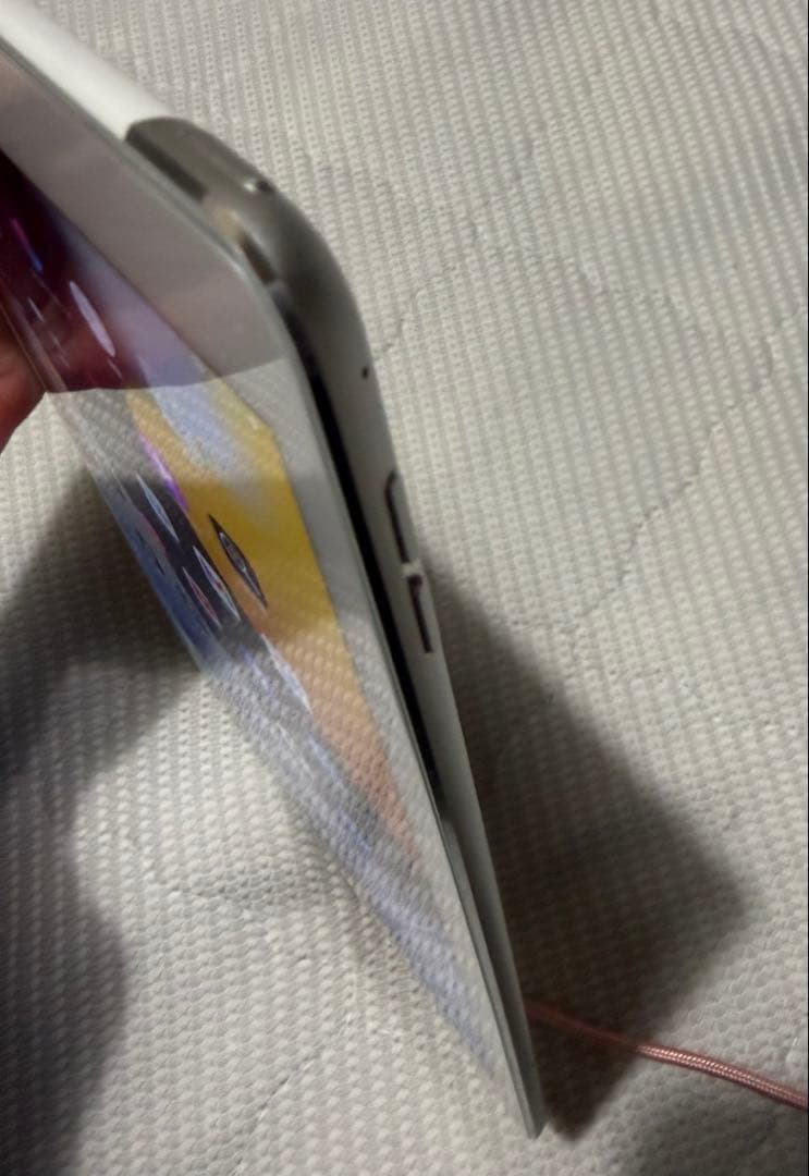 Apple iPadAir2 64GB Wi-Fi+セルラー　シルバー　美品