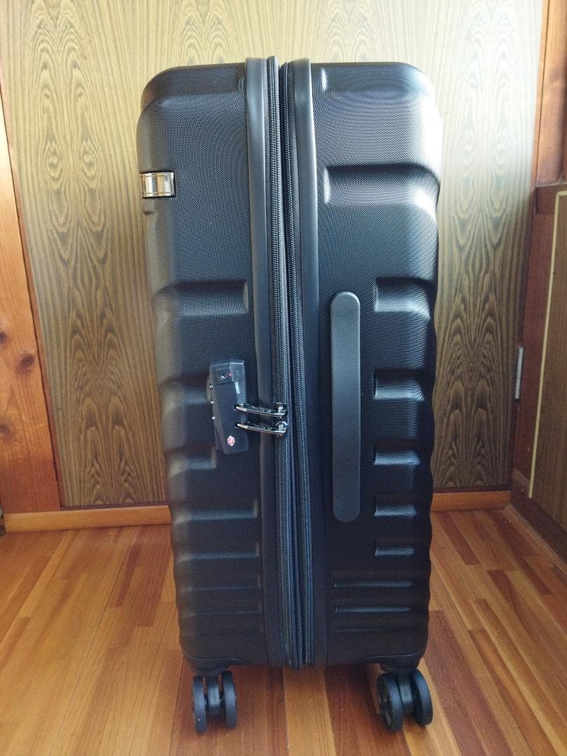 ACE株式会社 Mサイズキャリーケース 『オーバル２』（ブラック）未使用品