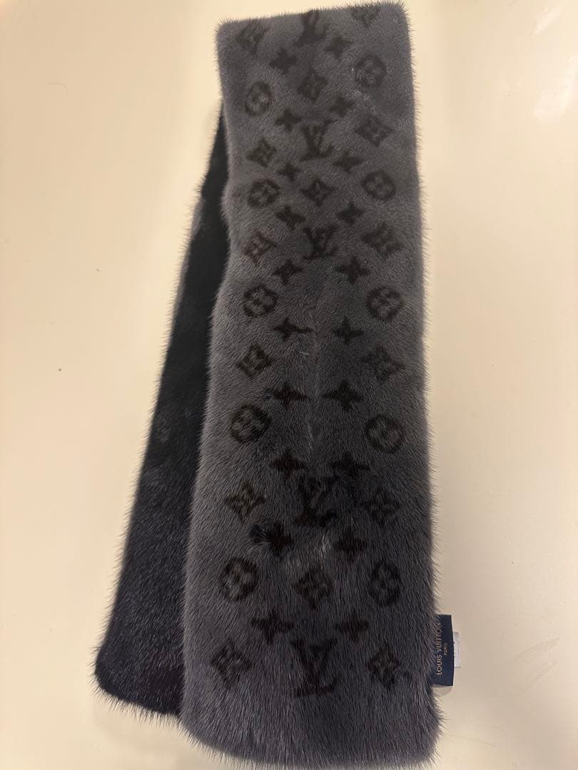 ラ*ル様 ❤️極美品❤️即完売ルイヴィトン エシャルプ ミンク モノグラム リバ