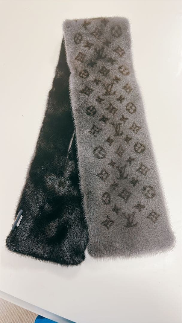 ラ*ル様 ❤️極美品❤️即完売ルイヴィトン エシャルプ ミンク モノグラム リバ