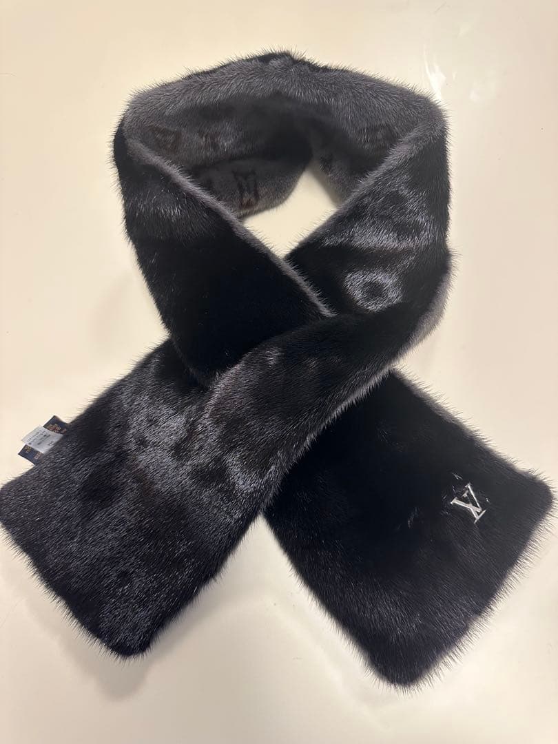 ラ*ル様 ❤️極美品❤️即完売ルイヴィトン エシャルプ ミンク モノグラム リバ