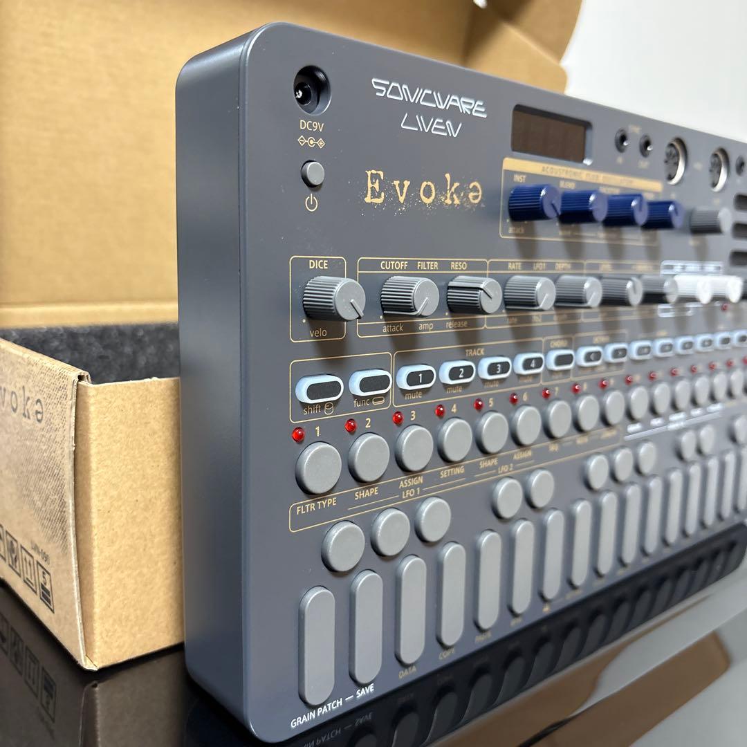 【ほぼ未使用】 SONICWARE LIVEN Evoke シンセサイザー