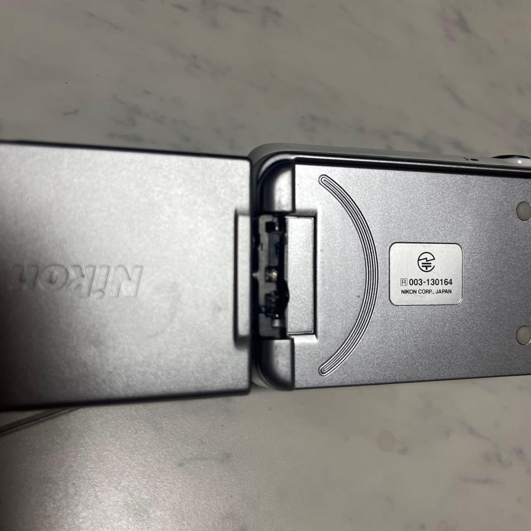 Nikon COOLPIX S6600 ホワイト 12倍光学ズーム