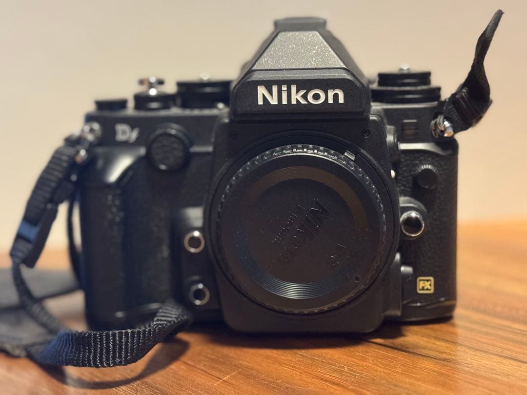 Nikon Df ボディ ブラック シャッター3,684回・極美品　ニコン