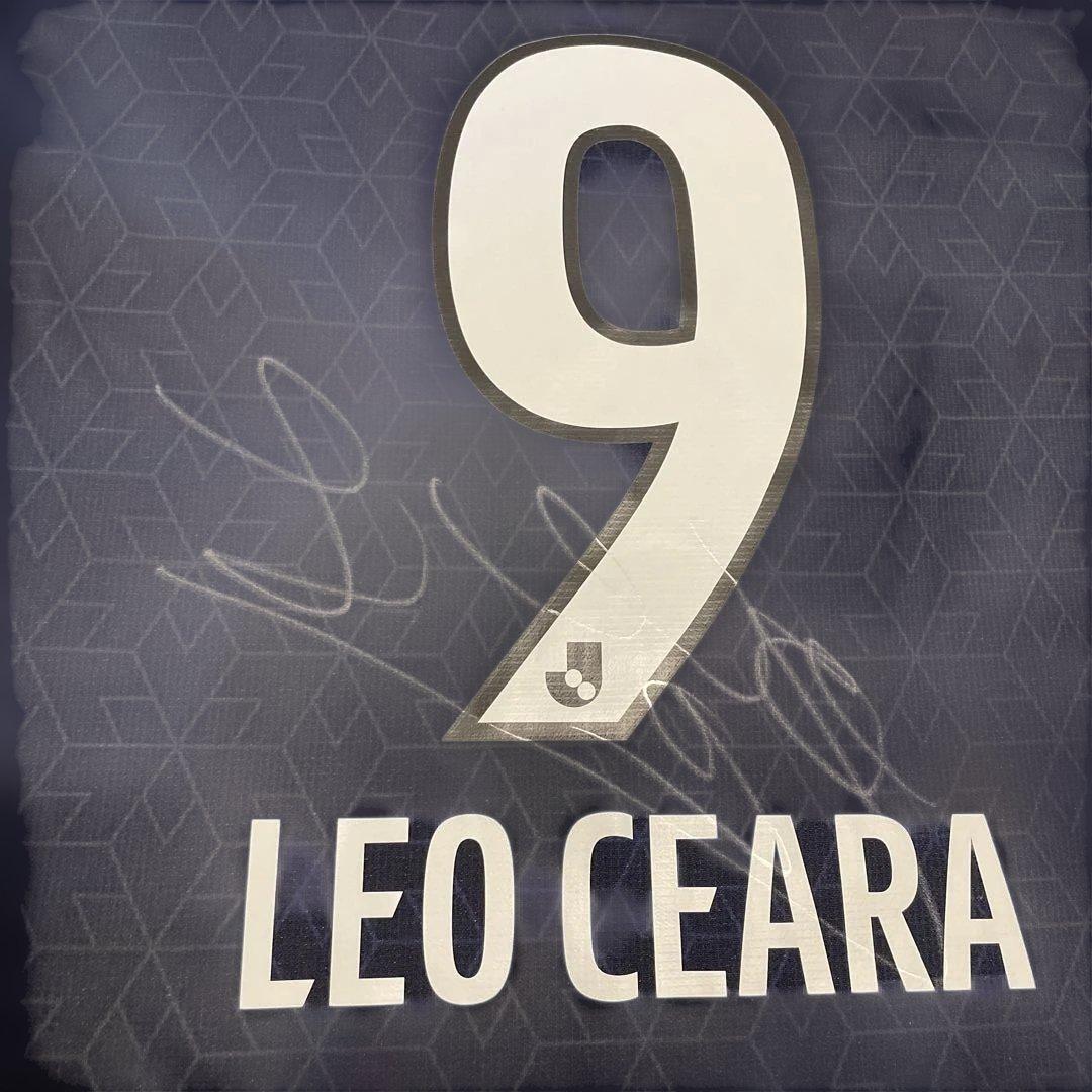 ⭐︎SHO⭐︎D セレッソ大阪 レオセアラ選手 サイン入りユニフォーム