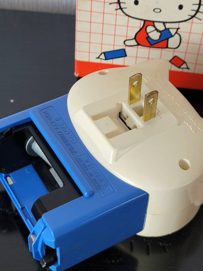 ハローキティ　HELLO KITTY PENCIL SHARPENER　昭和家電